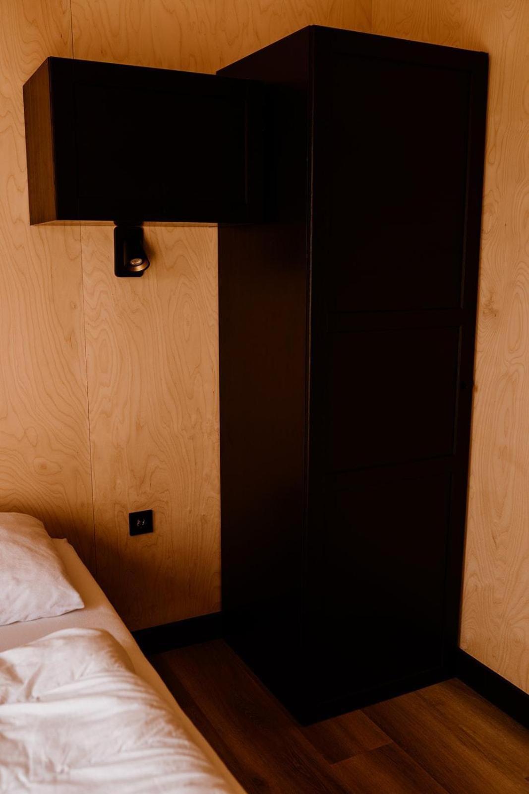Tiny House Xxl Hotel Bant Bilik gambar